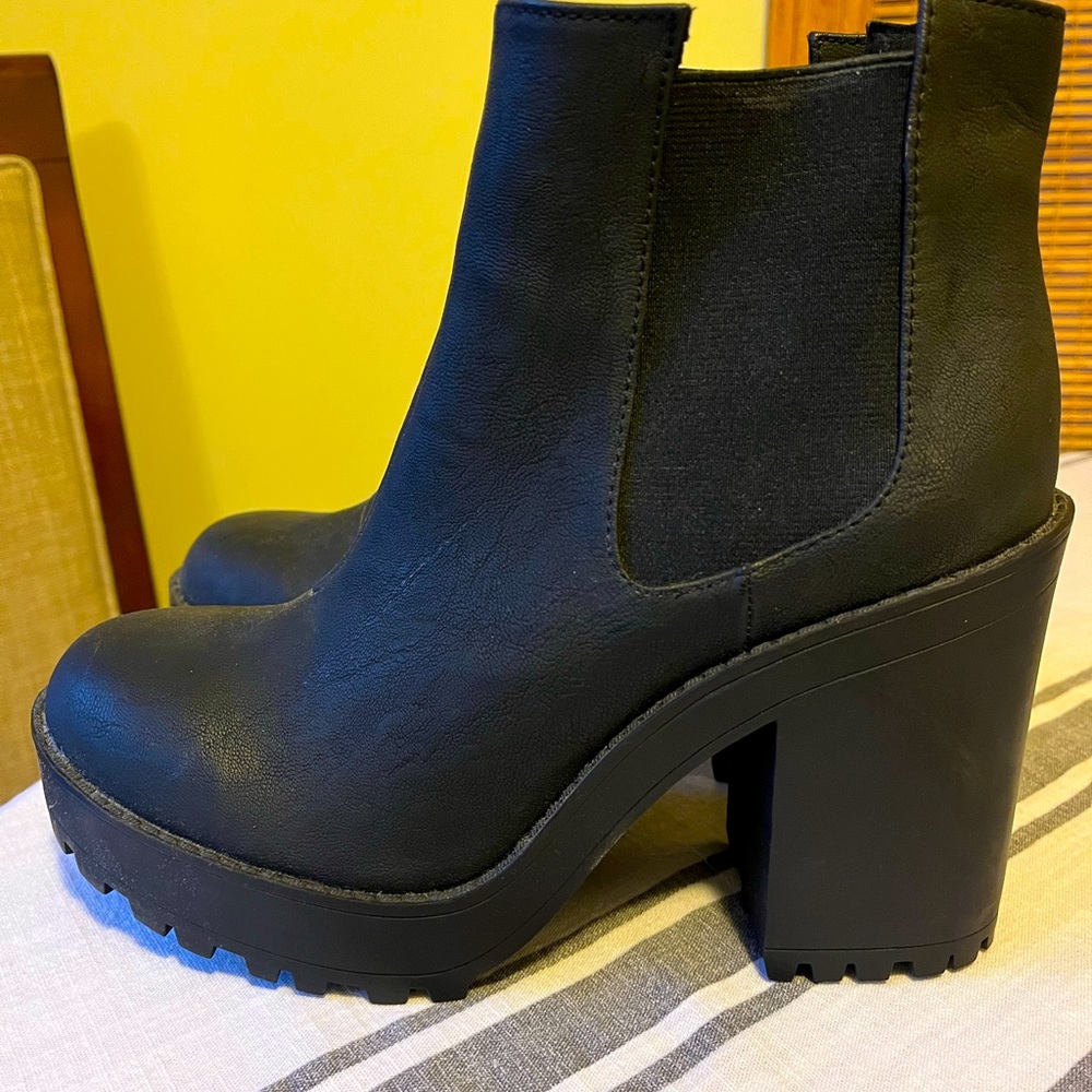 Black Chunky Heal Ankle Boot